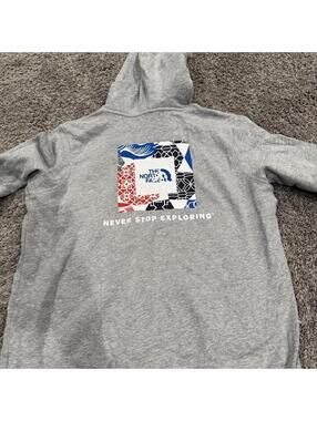 The North Face Womens Medium Grey Hoodie Sweatshirt